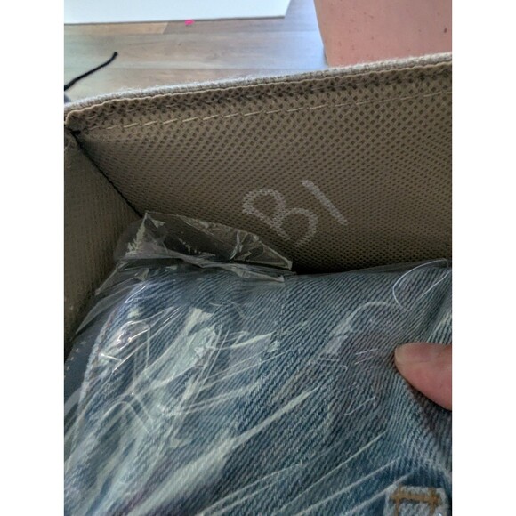 Free People We The Free Vixen Cigarette Jeans Distressed Raw Hem Size 28 - Picture 14 of 14